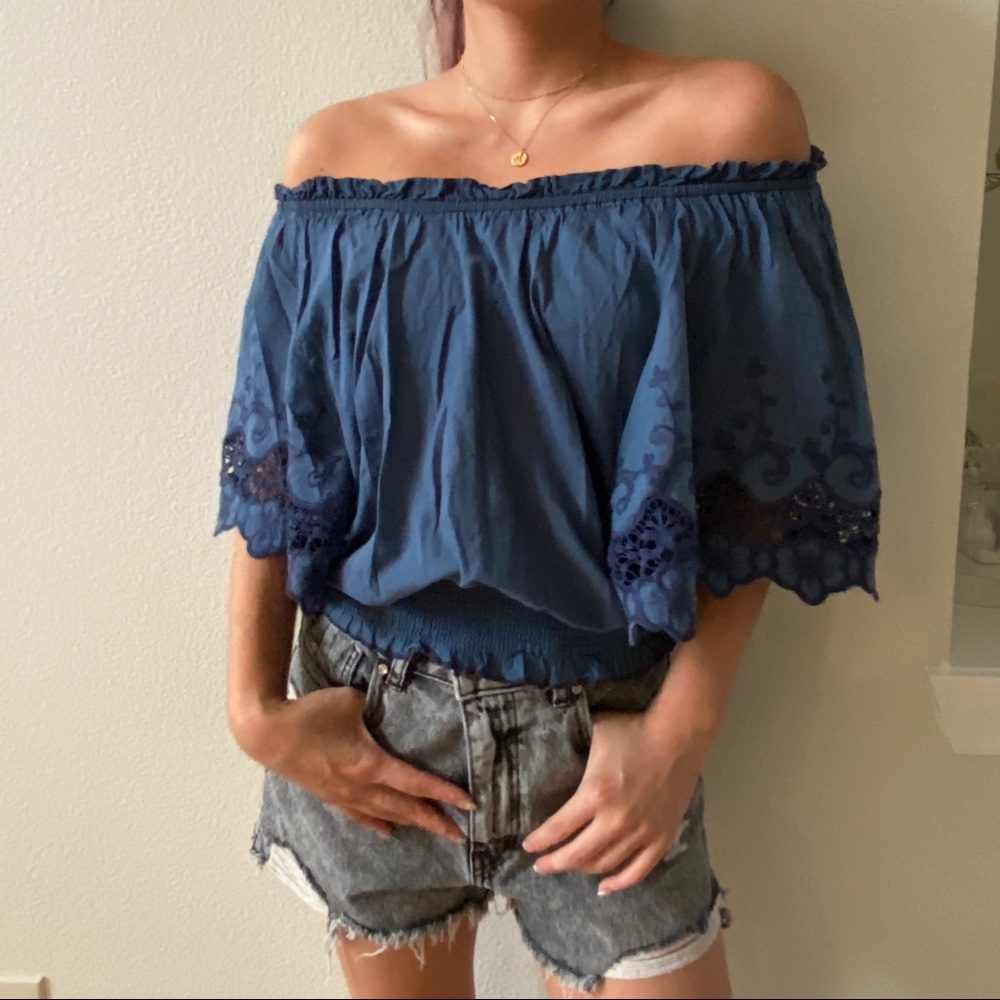 Off the Shoulder Punching Lace Top/Blouse